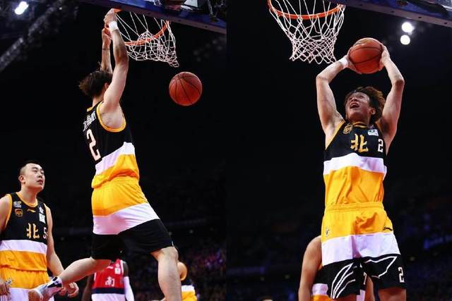 那不勒斯官方：洛博特卡在意杯赛前热身时左腿后胫肌拉伤（那不勒斯官方通报：洛博特卡在意杯赛前热身时左腿后胫肌拉伤）