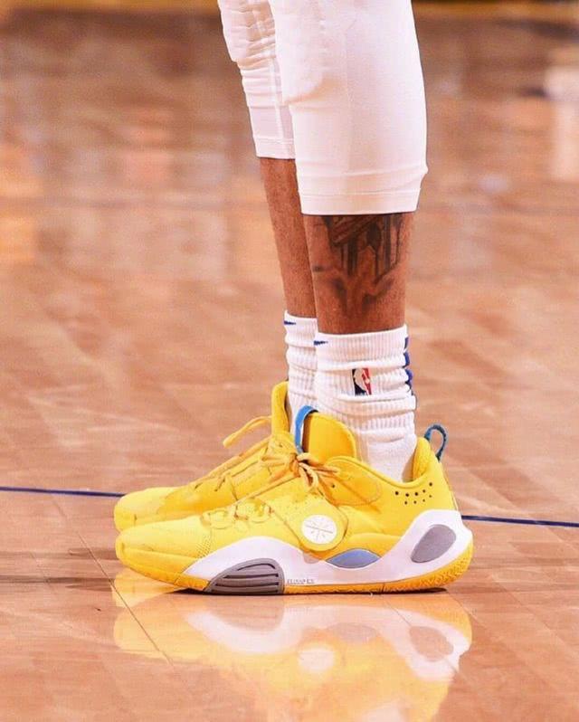 持右翼立场，阿根廷总统开玩笑：我也能祝贺梅西这样的左撇子（阿根廷总统打趣：身为右翼，我一样会祝贺像梅西这样的左撇子）