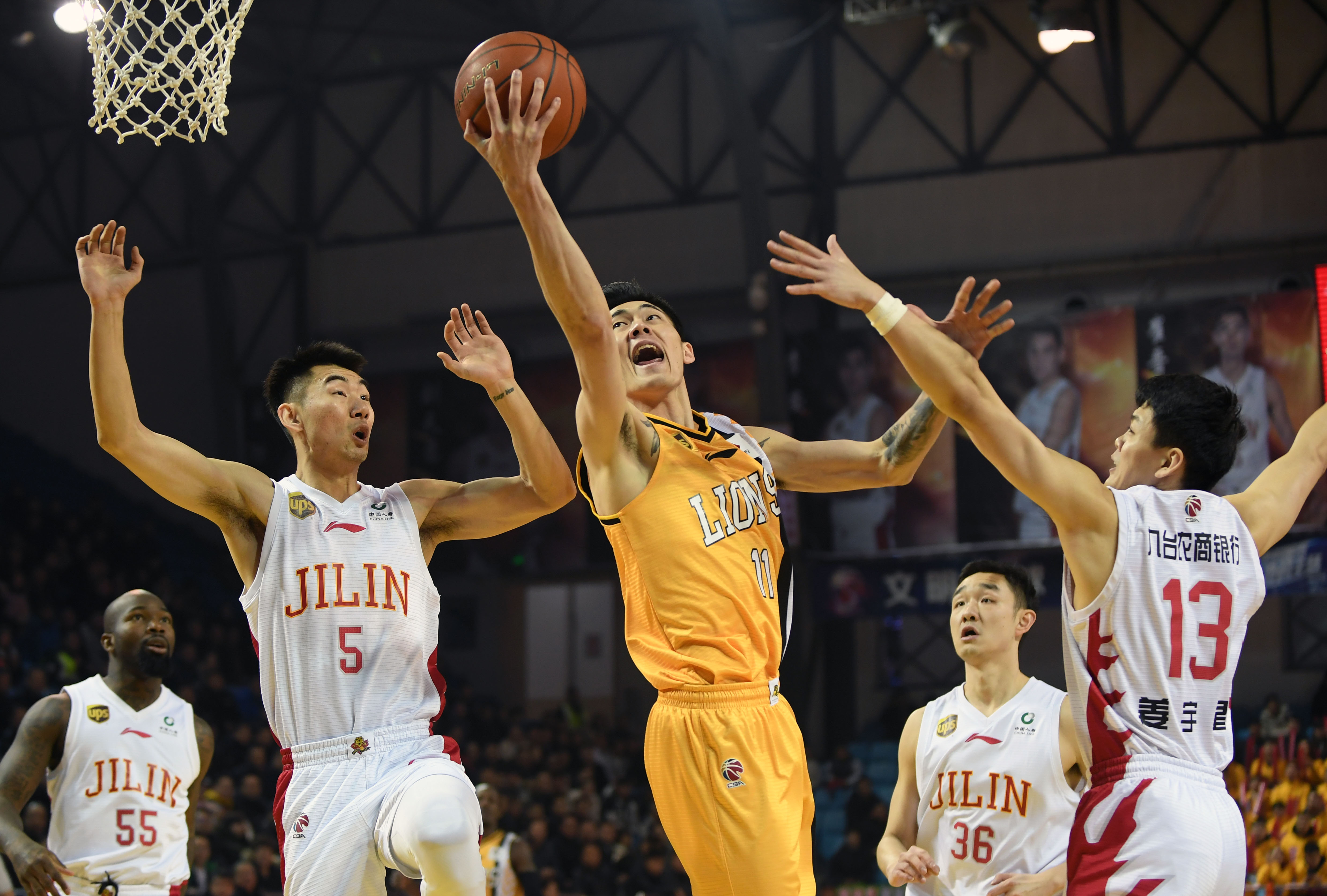 全市场：阿切尔比受伤，国米想签下拉齐奥的马里奥-希拉（全市场：阿切尔比伤缺，国米有意拉齐奥中卫马里奥-希拉）