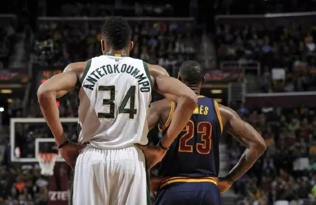 西甲：皇马主场4-2战胜皇家贝蒂斯（西甲：皇马主场4-2击败皇家贝蒂斯）