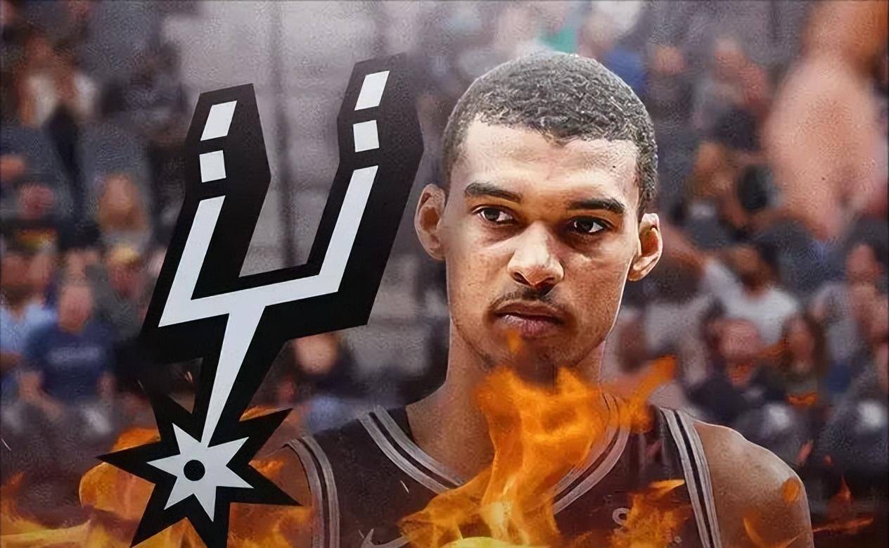 浙江男篮末节连得12分逆转辽宁（浙江男篮末节打出12分攻势逆转辽宁）